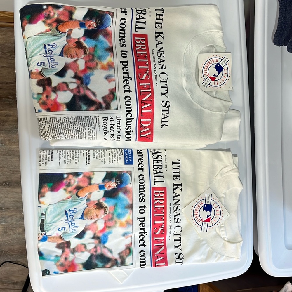 NWT George Brett Retirement Sweatshirt and TShirt Extra Large KC Star Bundle